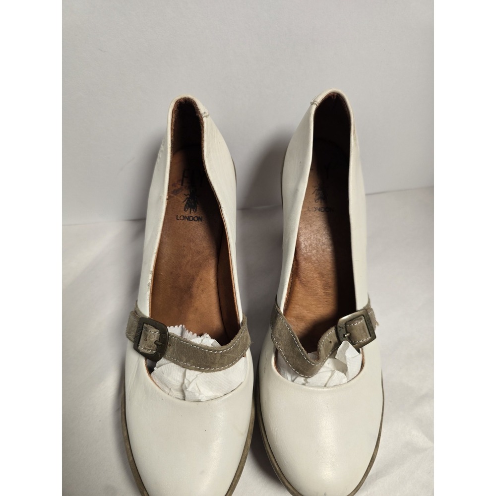 FLY LONDON Schuhe Damenschuhe Pumps Sandaletten Sandalen Leder Size 9‎